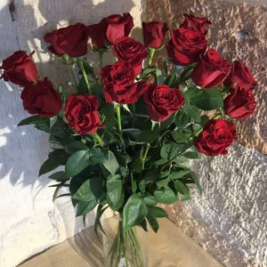 RAMO DE 18 ROSAS